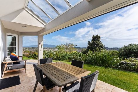 Photo of property in 35 Kotare Street, Hilltop, Taupo, 3330