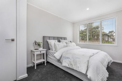 Photo of property in 18 Village Way, Ardmore, Papakura, 2582