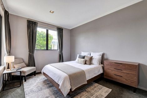 Photo of property in 204 Heta Road, Merrilands, New Plymouth, 4312