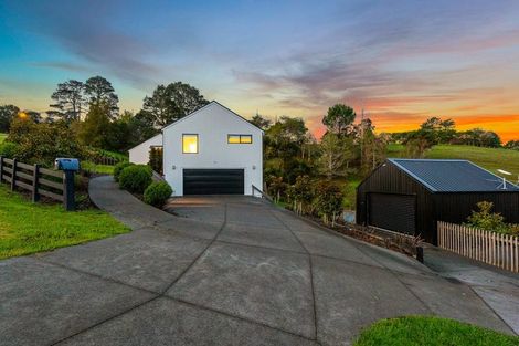 Photo of property in 8 Collings Drive, Lucas Heights, Albany, 0793