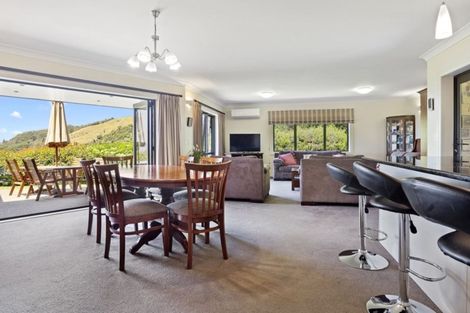 Photo of property in 11 Ohuka Place, Whitianga, 3510