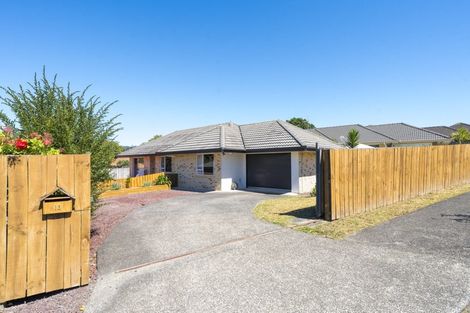 Photo of property in 13 Legacy Drive, Henderson, Auckland, 0612