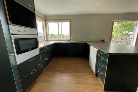 Photo of property in 4 Rathgar Road, Henderson, Auckland, 0610