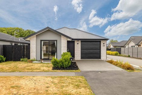 Photo of property in 33 Miromiro Street, Broomfield, Christchurch, 8042