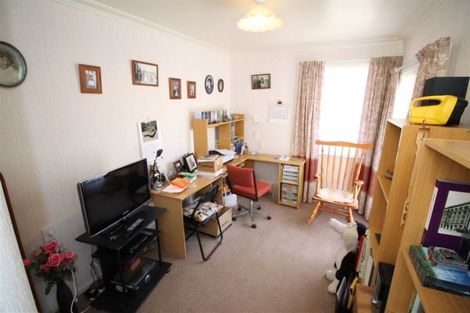 Photo of property in 6 Maisie Place, Tokoroa, 3420