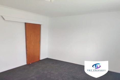 Photo of property in 18 Lipton Grove, Opaheke, Papakura, 2113
