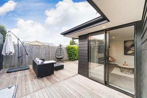 Photo of property in 6 Ngaio Street, West End, Palmerston North, 4412