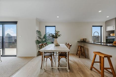 Photo of property in 16 Rehua Way, Papamoa, 3118