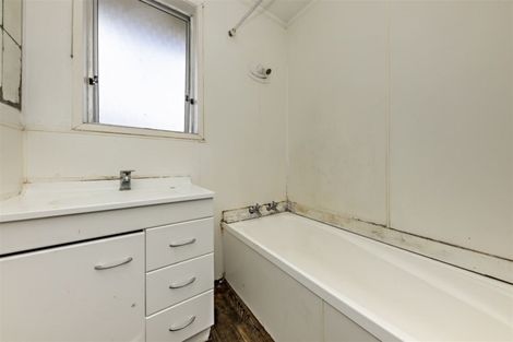 Photo of property in 87 Friedlanders Road, Manurewa, Auckland, 2102