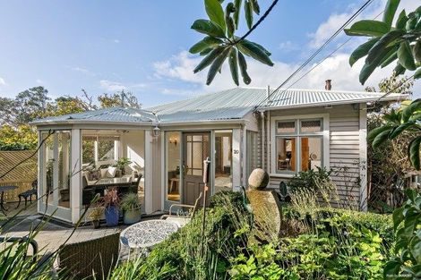 Photo of property in 20 Barton Terrace, Thorndon, Wellington, 6011