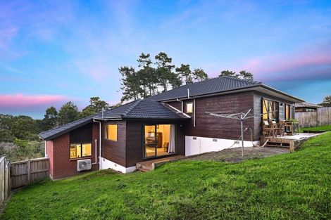 Photo of property in 45 Helleur Road, Massey, Auckland, 0614