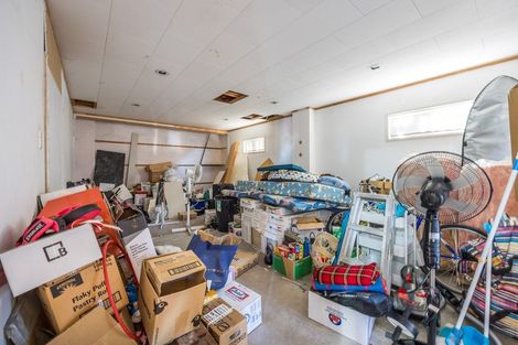 Photo of property in 6 Milwaukee Place, Glendene, Auckland, 0602