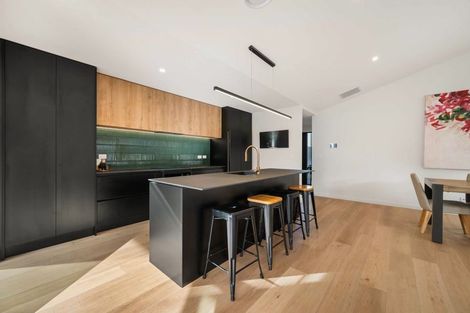 Photo of property in 10 Mason Street, Wanaka, 9305
