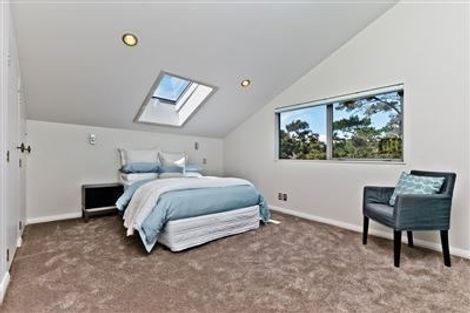Photo of property in 52 Laurel Oak Drive, Schnapper Rock, Auckland, 0632