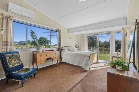 Photo of property in 20 Portland Drive, Mangorei, New Plymouth, 4312