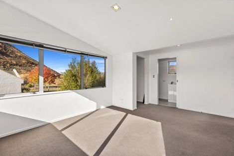 Photo of property in 16 Allenby Place, Wanaka, 9305