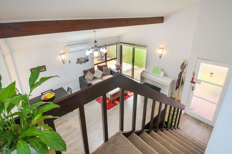 Photo of property in 1/6 Sovereign Place, Glenfield, Auckland, 0629