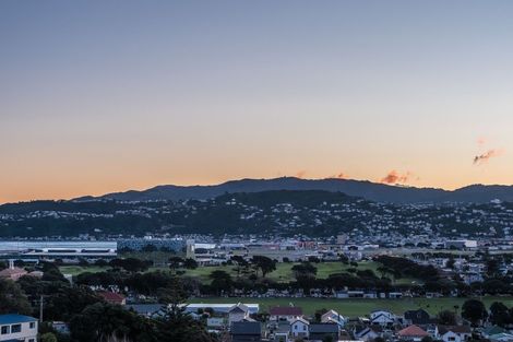 Photo of property in 57 Kinghorne Street, Strathmore Park, Wellington, 6022
