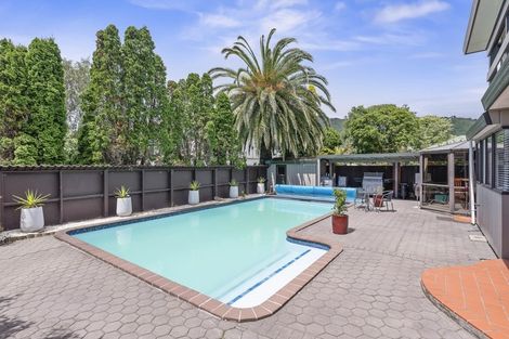 Photo of property in 57 Kapanui Road, Waikanae, 5036