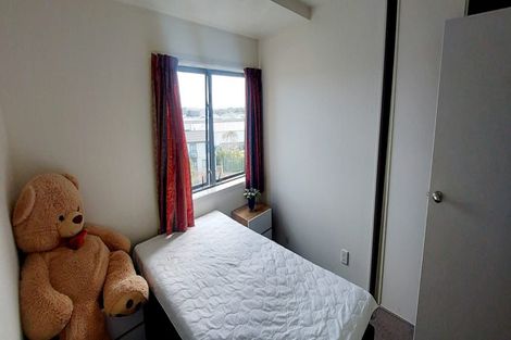 Photo of property in 4h/10 Crown Lynn Place, New Lynn, Auckland, 0600