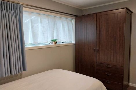 Photo of property in 121 Ennis Avenue, Pakuranga Heights, Auckland, 2010