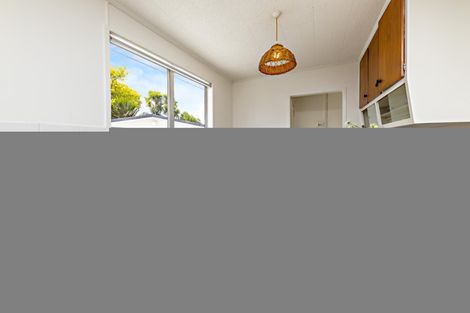Photo of property in 13 Ewbank Place, Manurewa, Auckland, 2102