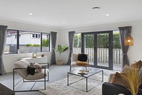 Photo of property in 316a Main Road, Tawa, Wellington, 5028