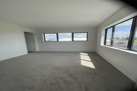 Photo of property in 46 Auranga Drive, Karaka, 2113