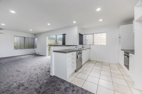 Photo of property in 9 Ashmere Lane, Weymouth, Auckland, 2103