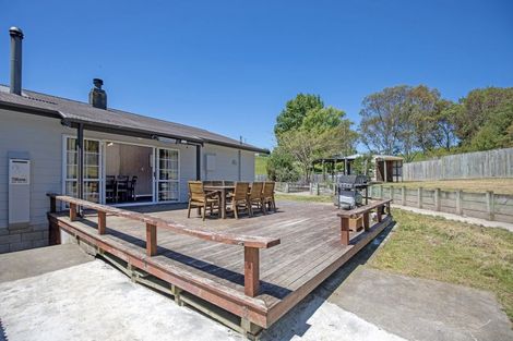Photo of property in 10 Watts Road, Waipawa, 4210