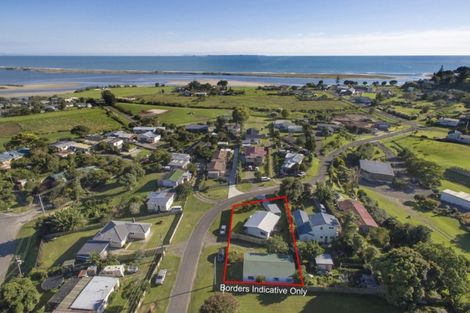 Photo of property in 53 Spencer Avenue, Maketu, 3189