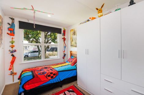 Photo of property in 39 Apollo Parade, Milson, Palmerston North, 4414
