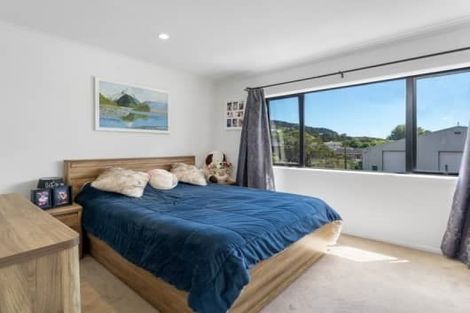 Photo of property in 19/9u Surrey Street, Tawa, Wellington, 5028