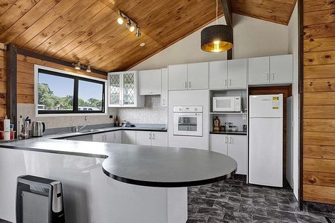 Photo of property in 49 Brennan Place, Opunake, 4616