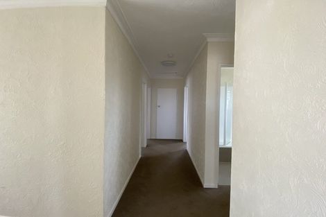 Photo of property in 72 Botany Road, Botany Downs, Auckland, 2010