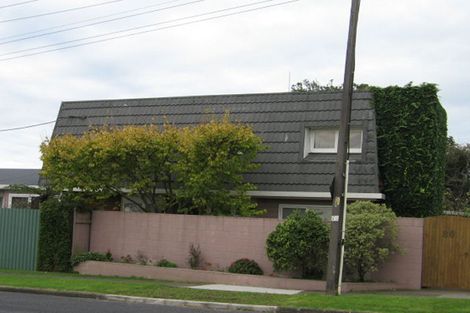 Photo of property in 80 Sandspit Road, Shelly Park, Auckland, 2014