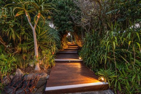 Photo of property in 18 Hukarere Road, Bluff Hill, Napier, 4110