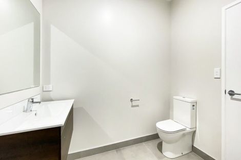 Photo of property in 4 Whakarato Way, Takanini, 2112