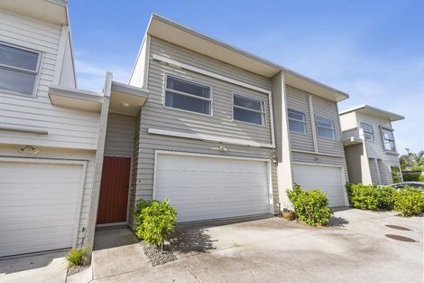 Photo of property in 8 Karauria Lane, Orewa, 0931
