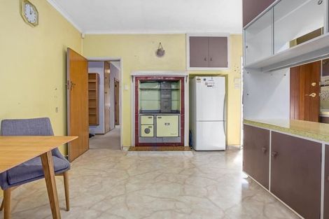 Photo of property in 11 Iti Grove, Waikanae, 5036