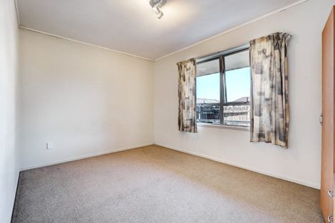 Photo of property in 1/34a Kelvin Road, Papakura, 2110