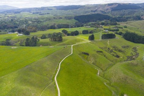 Photo of property in 158 Pahiatua Aokautere Road, Aokautere, 4471