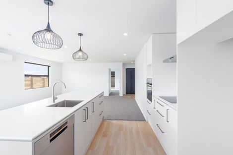 Photo of property in 16 Maple Lane, Huapai, Kumeu, 0810