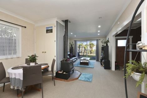 Photo of property in 46 Blake Street, Waitara, 4320