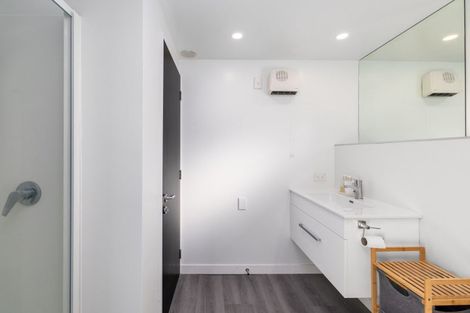 Photo of property in 5/272 Marine Parade, New Brighton, Christchurch, 8061