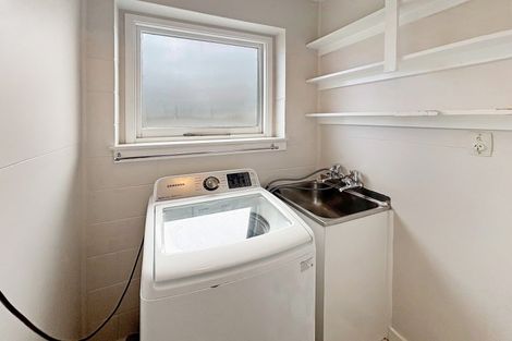 Photo of property in 1/99 Aikmans Road, Merivale, Christchurch, 8014