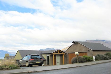 Photo of property in 102 Hensman Road, Queenstown, 9300