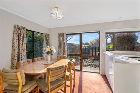 Photo of property in 423 Harewood Road, Harewood, Christchurch, 8051