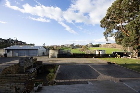 Photo of property in 658 Roberts Line, Kelvin Grove, Palmerston North, 4470