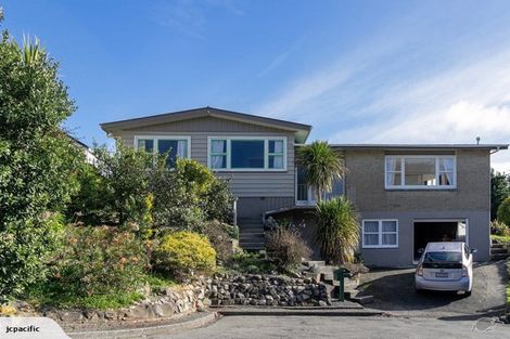 Photo of property in 23 Glen Alton Avenue, Paparangi, Wellington, 6037